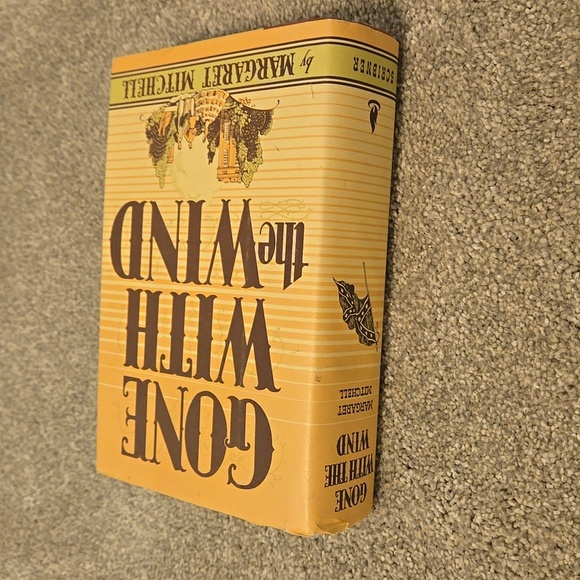 Gone With the Wind Hardcover Book - Picture 2 of 9